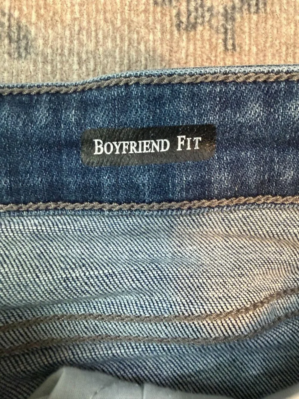 Judy Blue Boyfriend Fit Medium Wash Distressed High Rise Jeans 30 Classic Denim